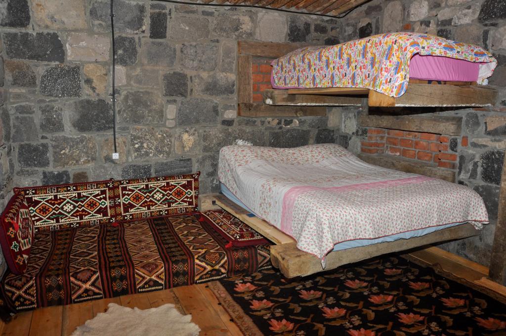 Doğunun Taşevleri — 7