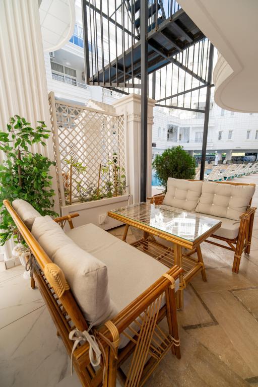 Efes Otel — 9