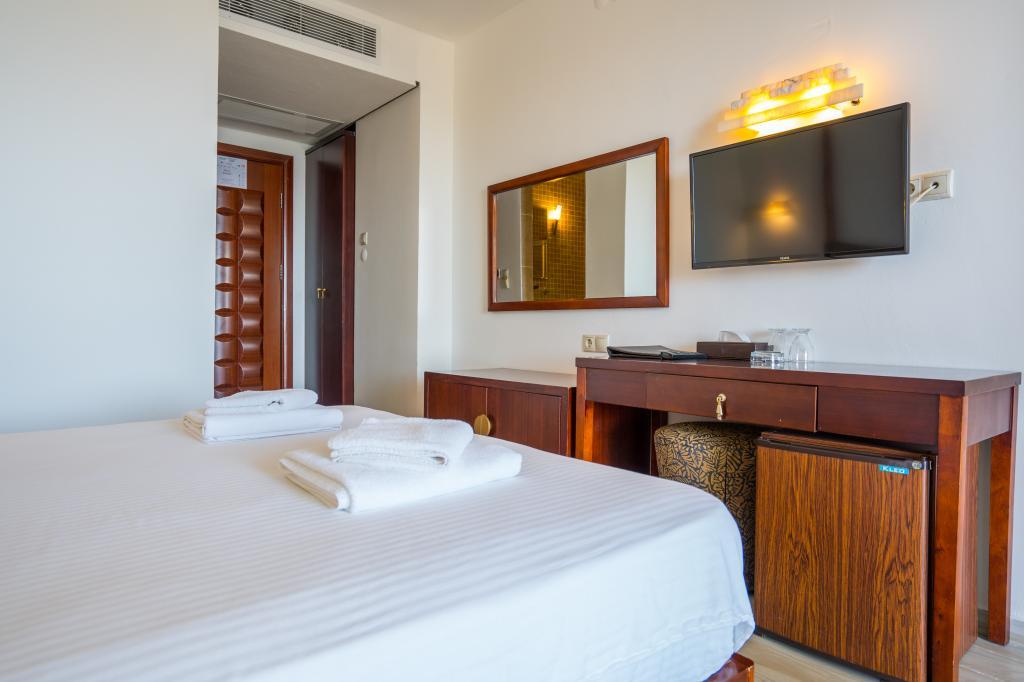 Ekincik Beach Hotel — 3
