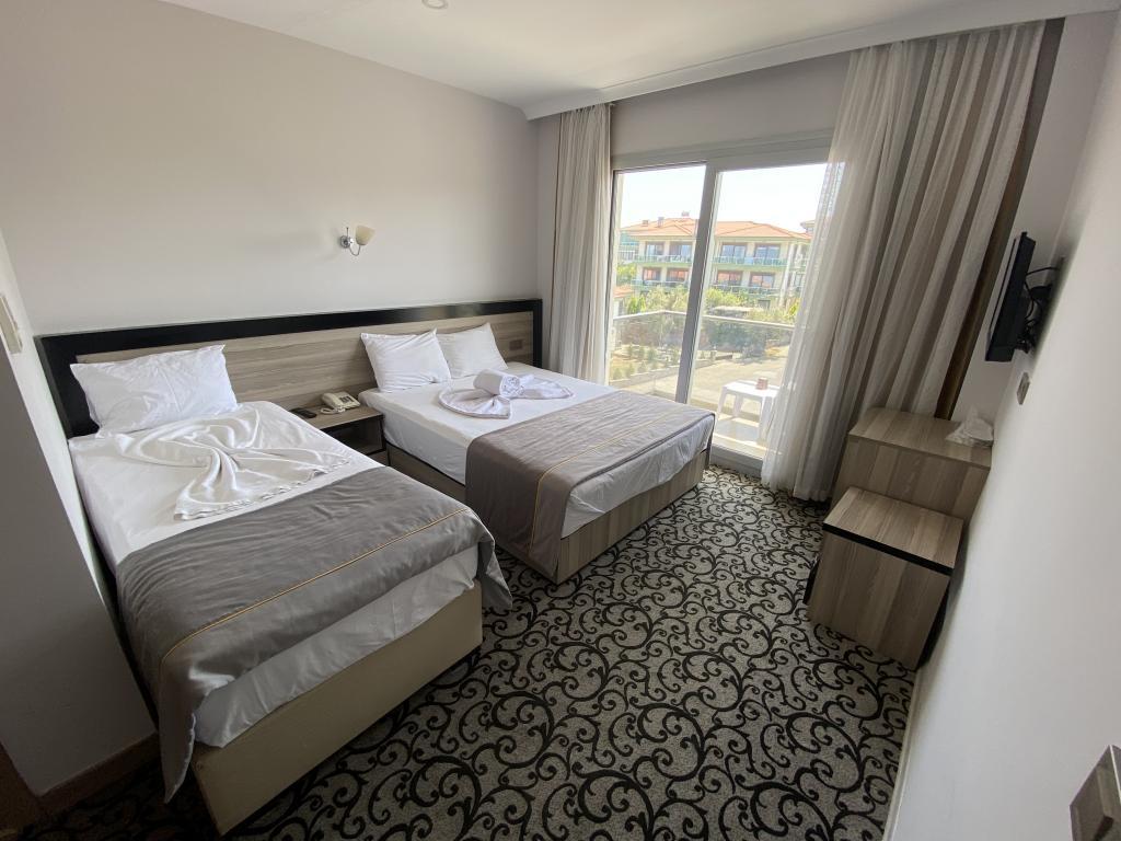 Elisa Otel Ayvalık — 7