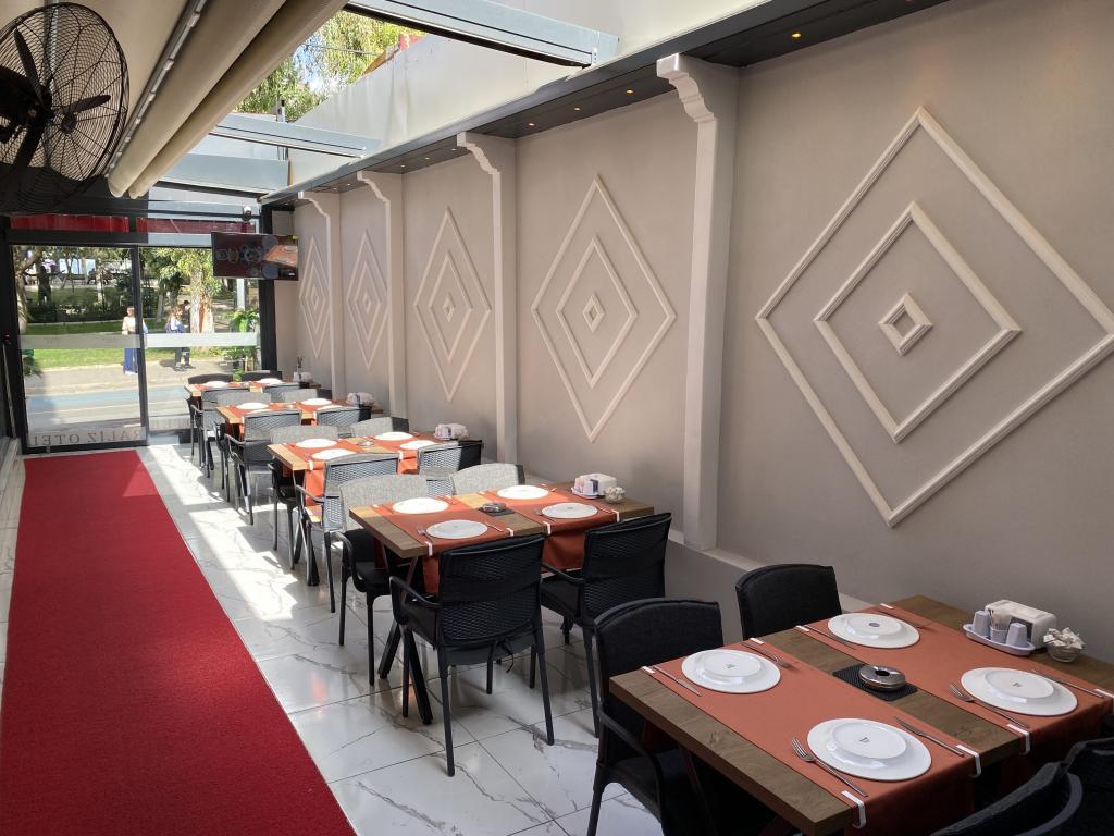 Eraliz Hotel Buca — 4