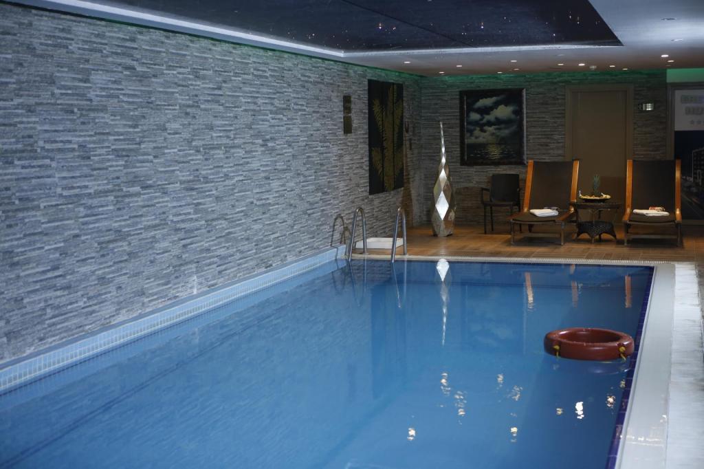Eretna Otel — 3
