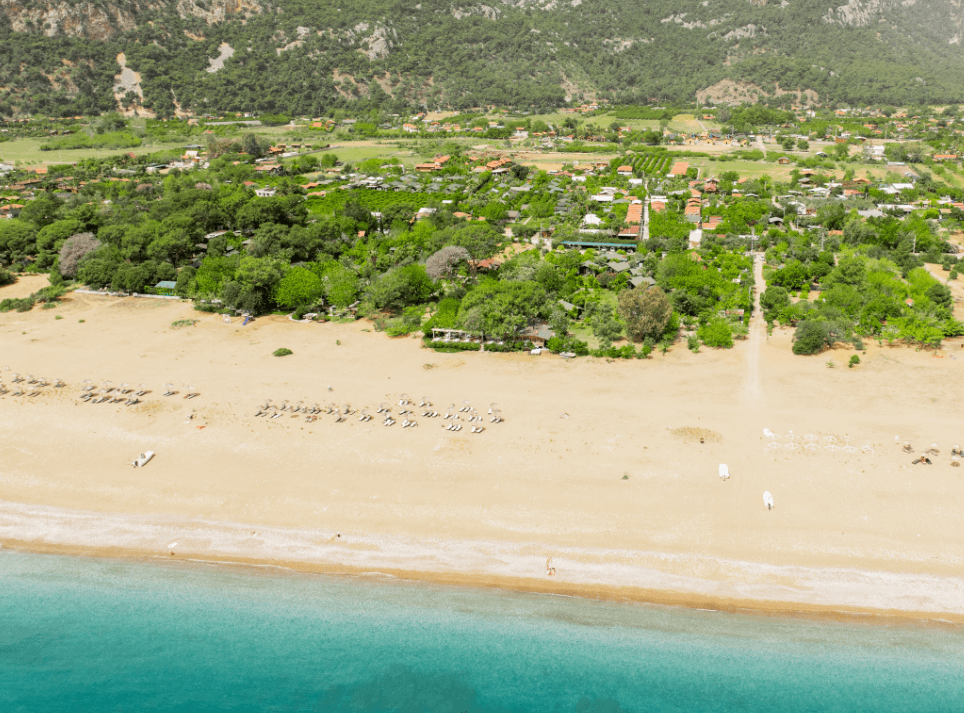 Etenna Beach Bungalow — 5