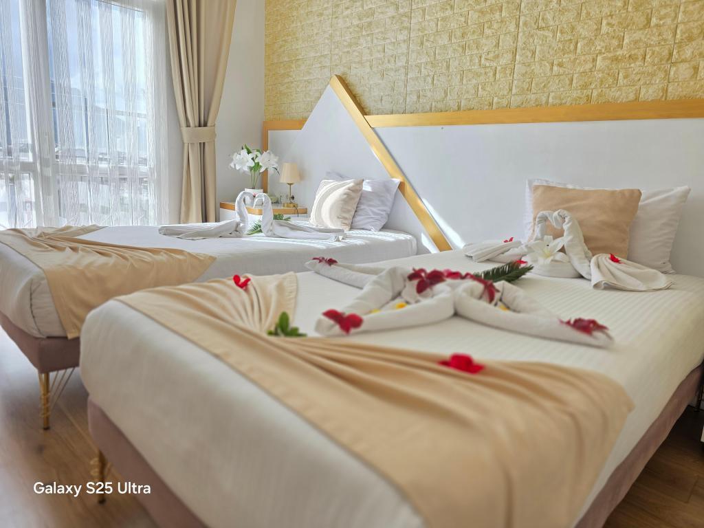Far Life Hotel — 2