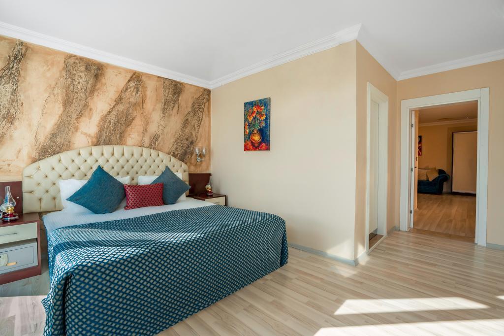 Grand Ani Otel — 4