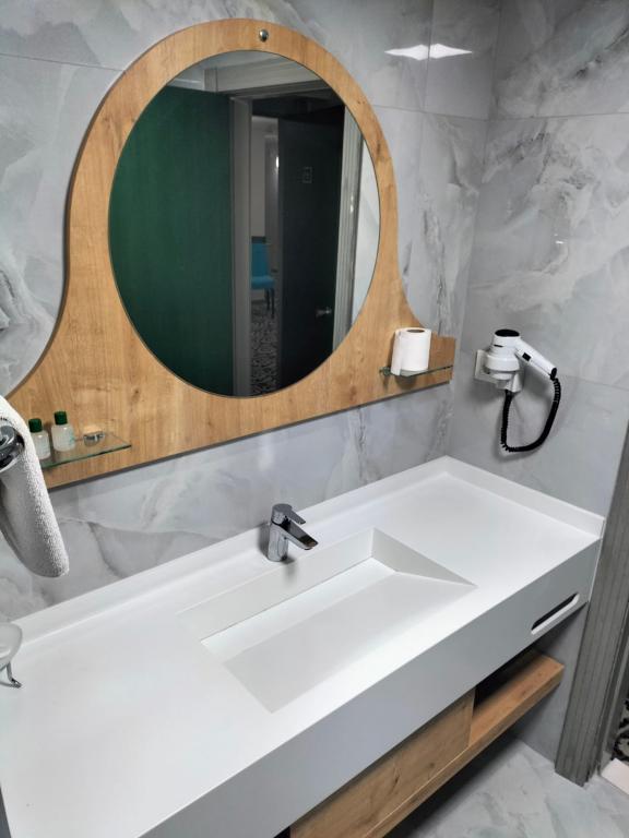 Grand Hotel Uzcan Uşak — 8