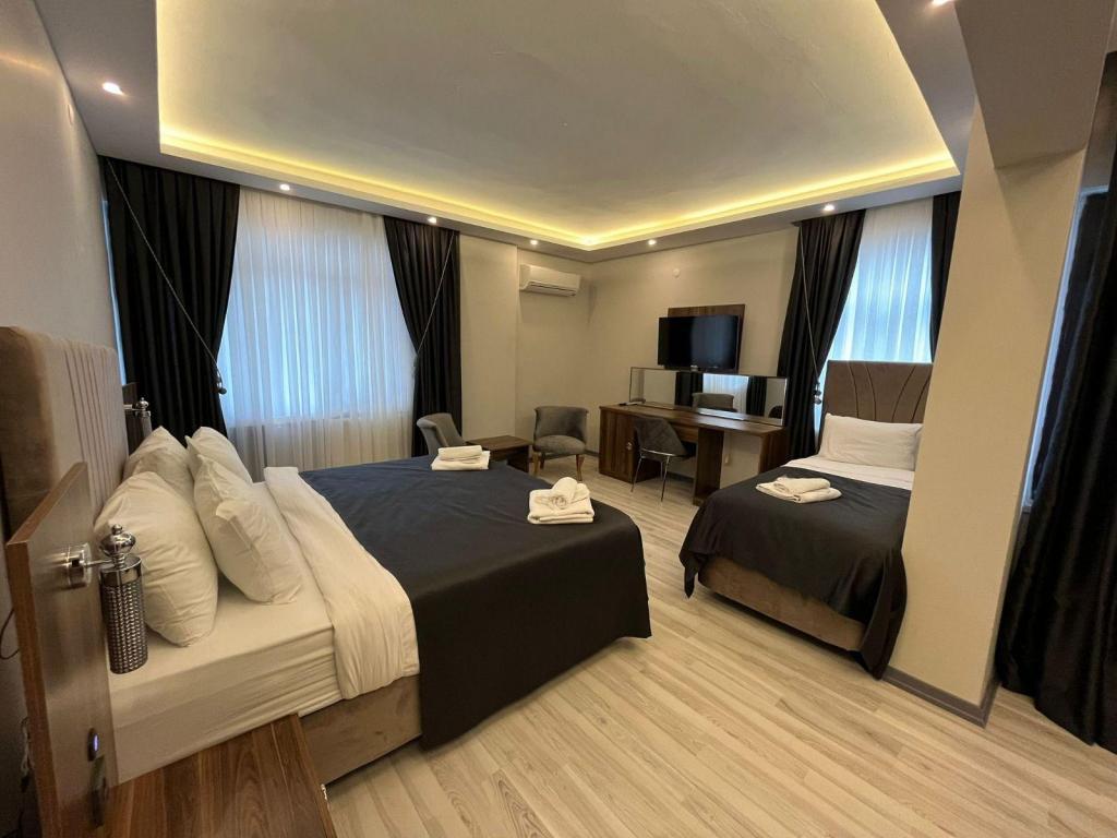 Grand Krone Hotel — 9