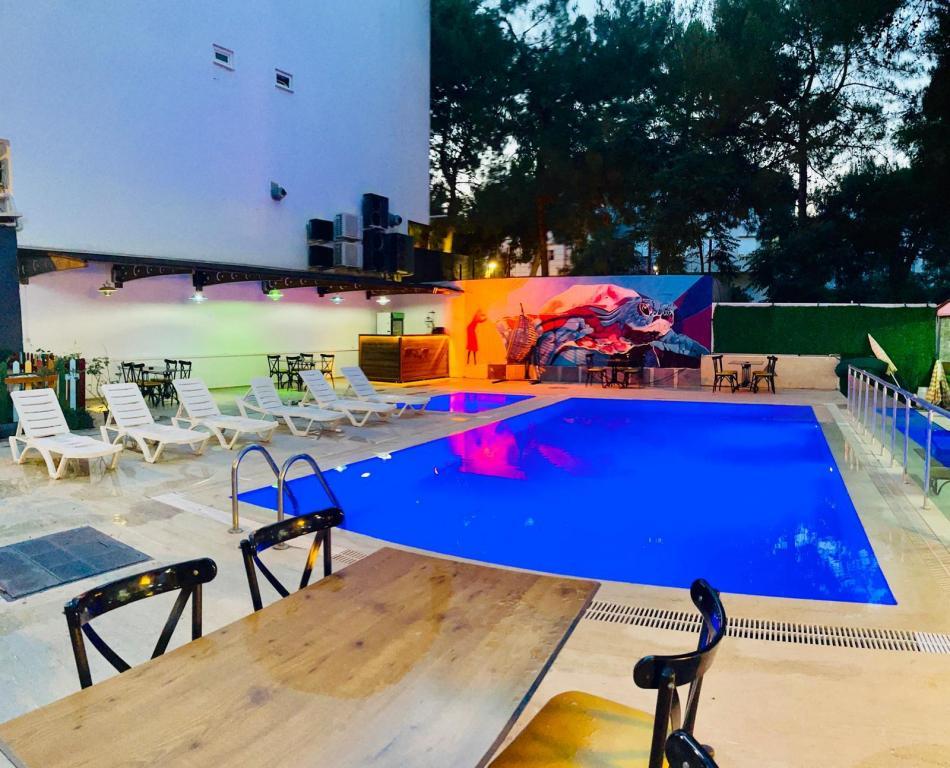 Grand Lavin Hotel — 9