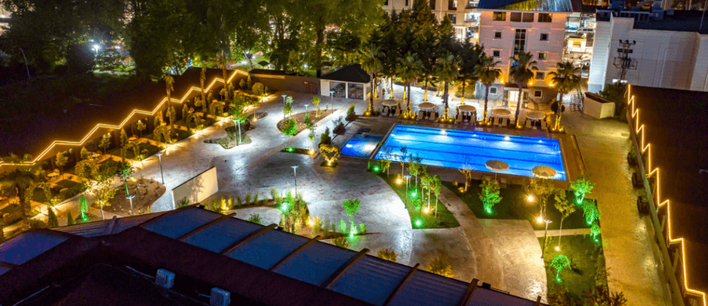 Aks Green Palace Suite — 1