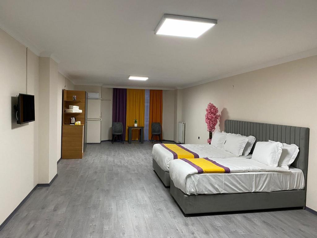 Güner City Hotel — 2