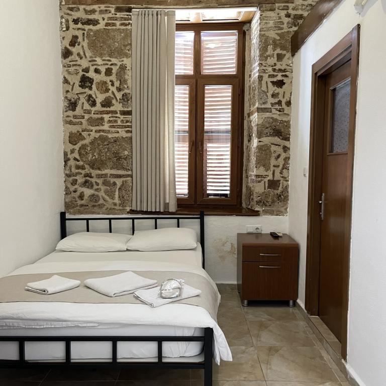 Held Hotel — 2