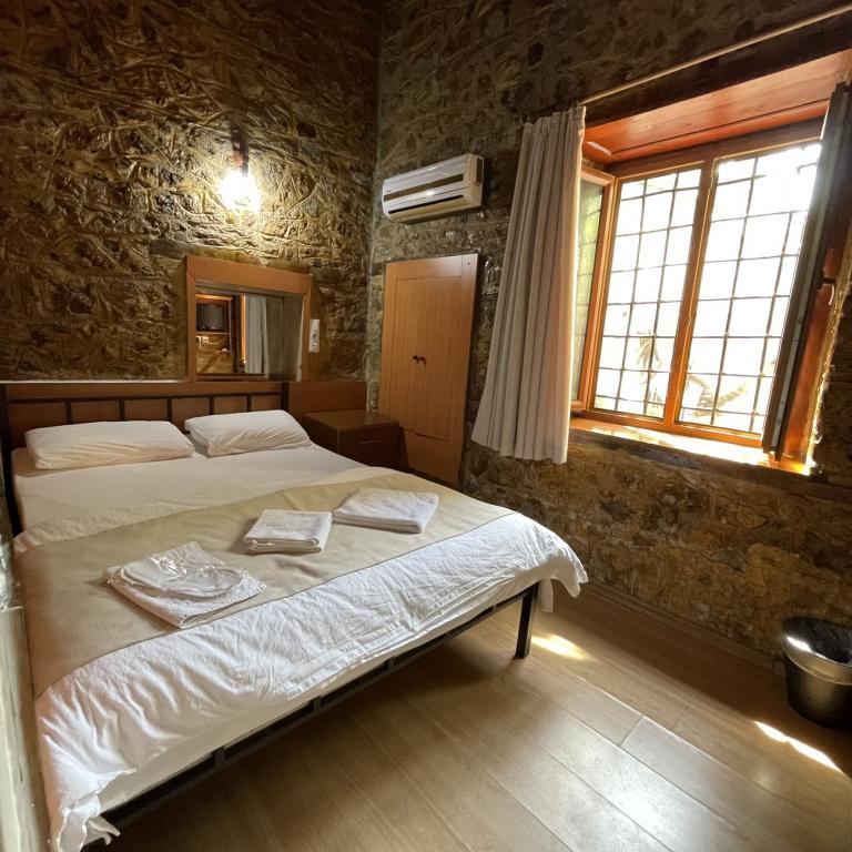 Held Hotel — 4