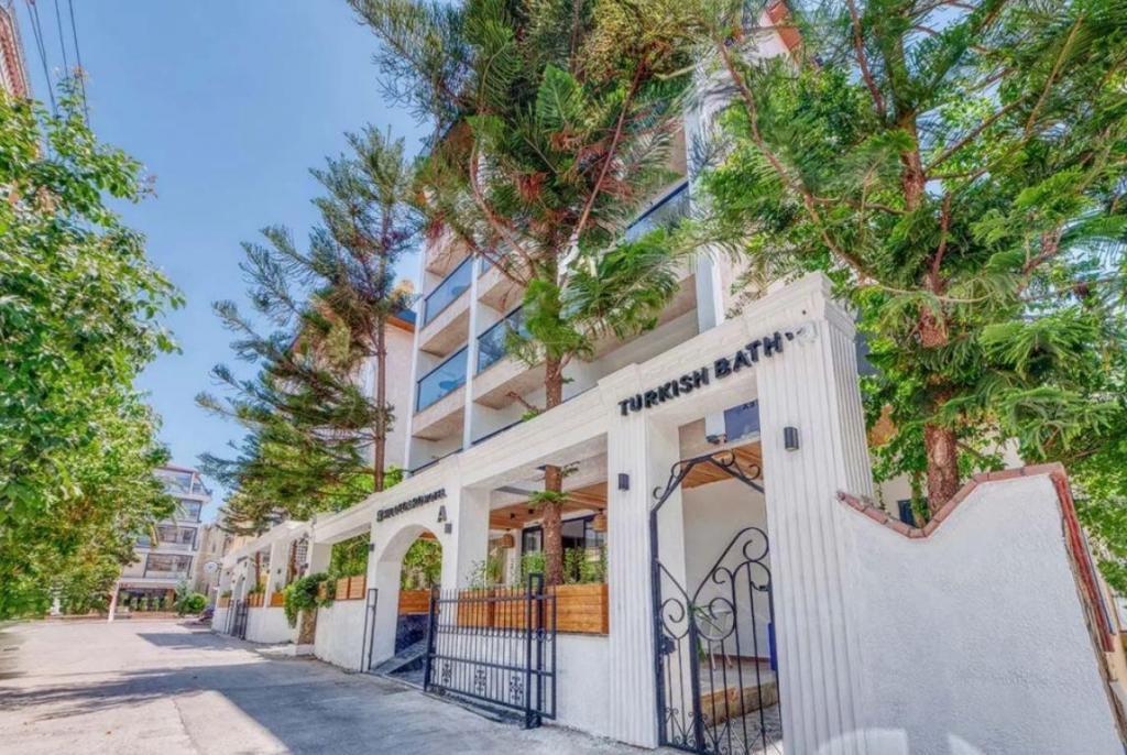 Hildegard Hotel — 3
