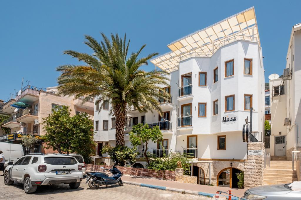 Himm Hotel ( +12 ) — 1