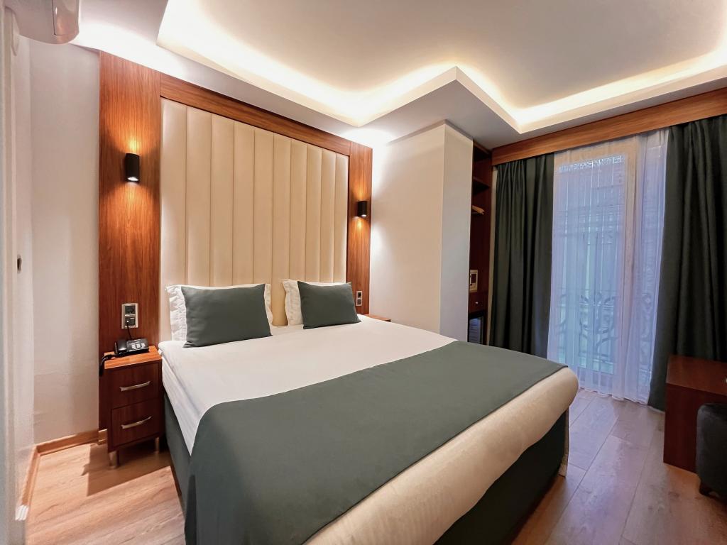 Hotel Black Tulip — 4