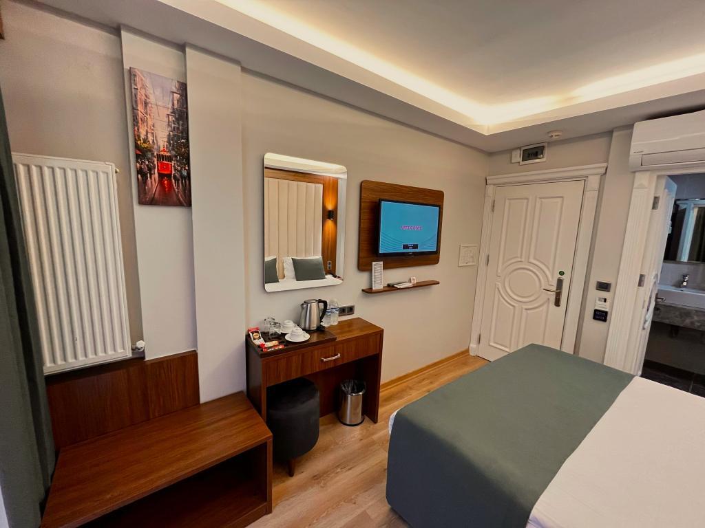 Hotel Black Tulip — 5