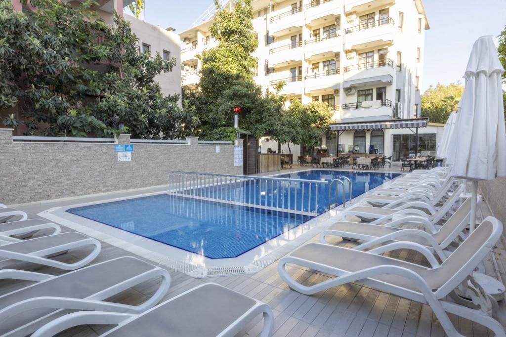 Kandelor Hotel — 5