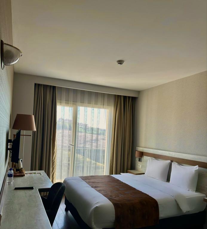 Kanyonvadi Hotel — 6