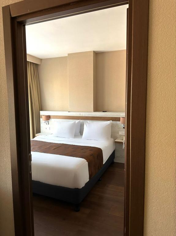 Kanyonvadi Hotel — 10