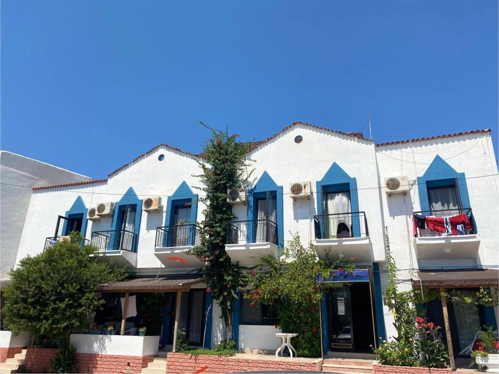 Kaya Pansiyon Çeşme