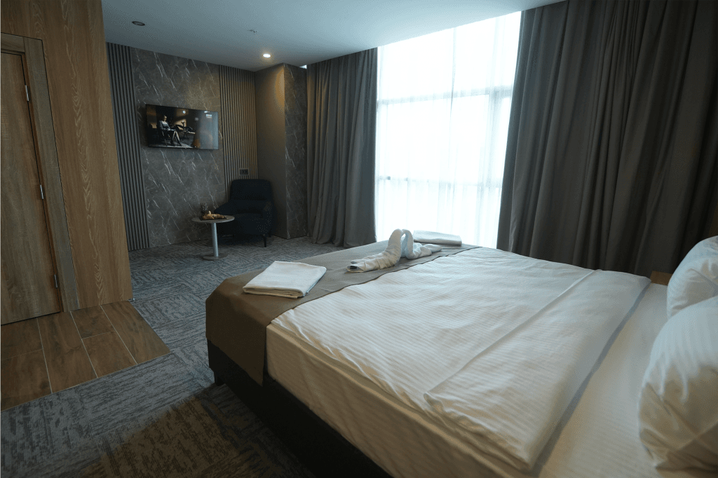 Kentroom Hotel — 9