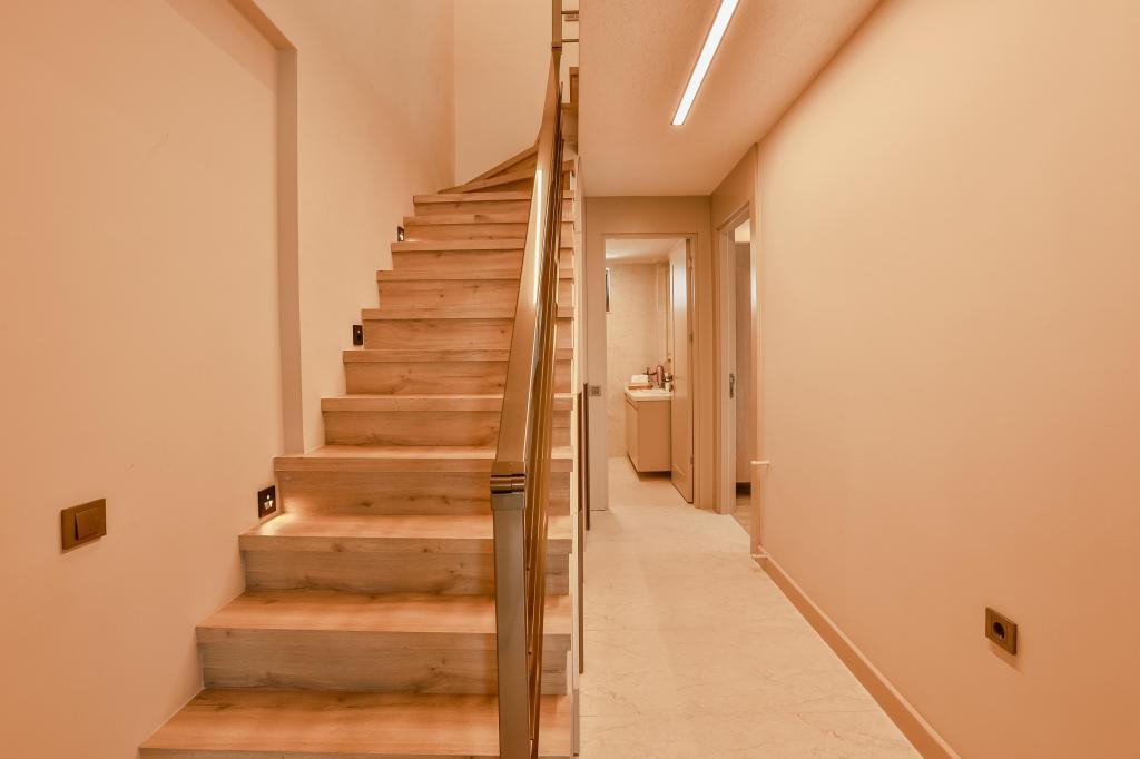 LOS Suites — 4