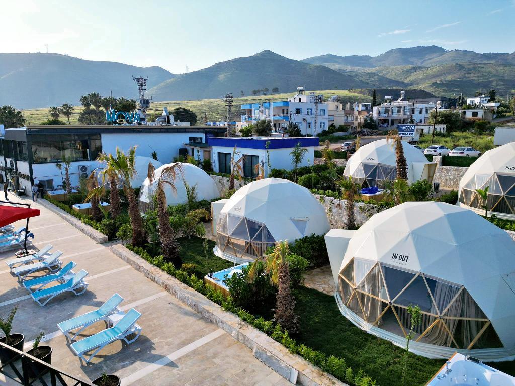 Lamoya Suites
