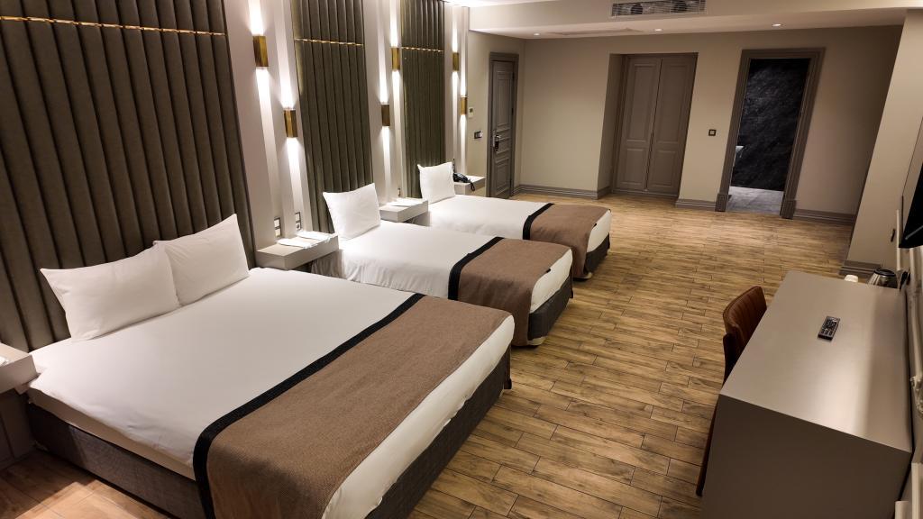 Lala Grand Hotel — 7