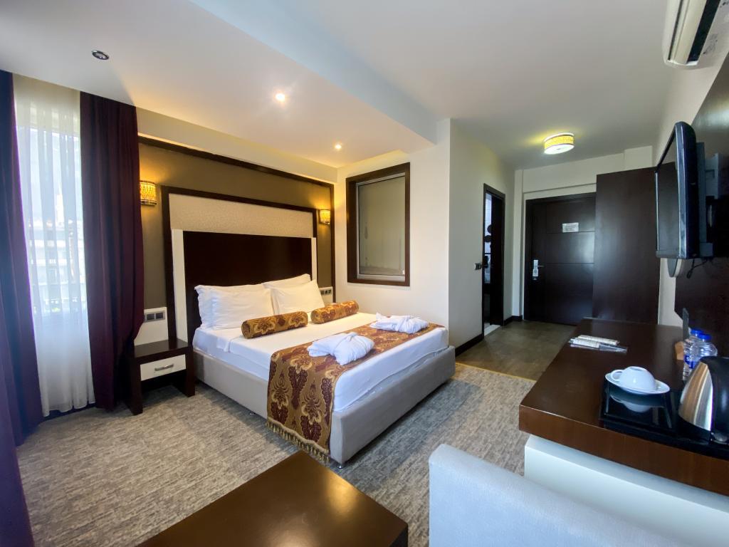 Lavin Otel — 6