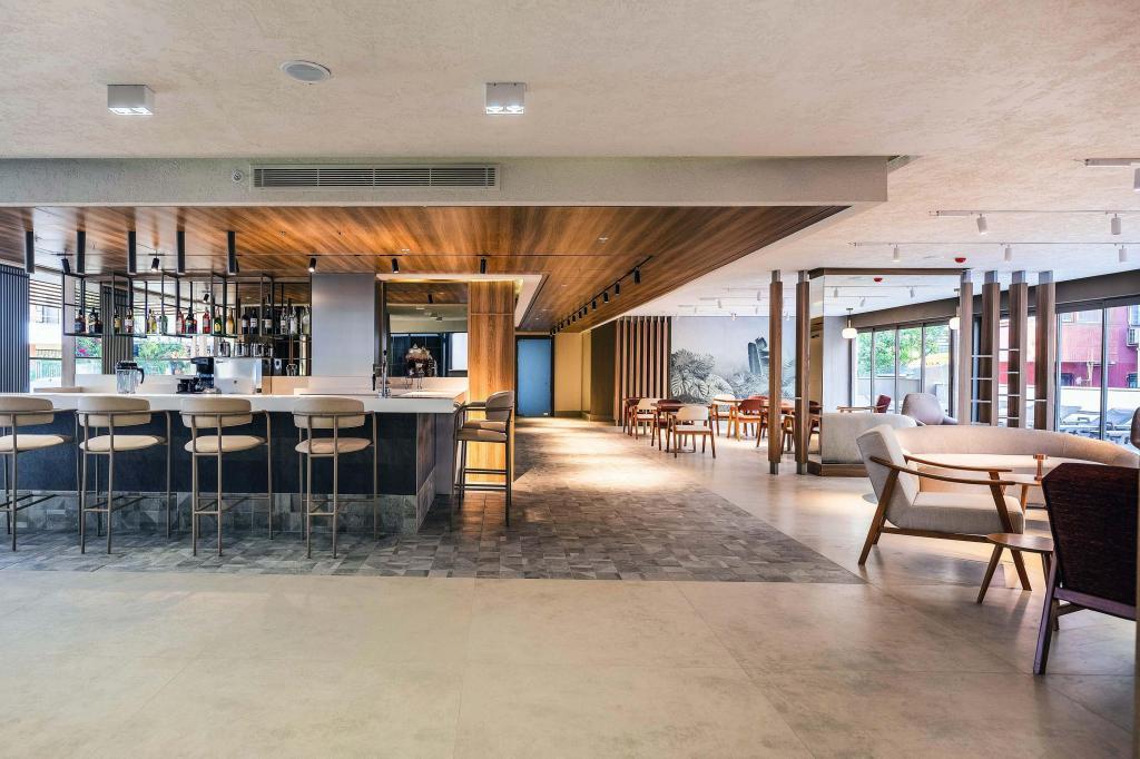 Lei Hotel — 5