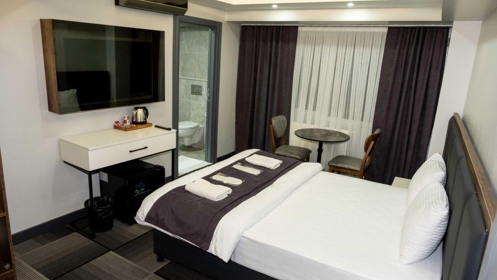 Lizbonia Suit Otel — 9