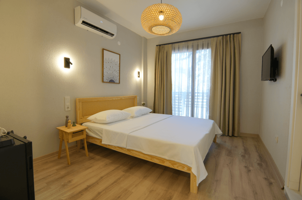 Loris Rooms Urla — 4
