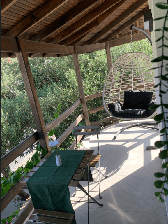 Loris Rooms Urla — 5