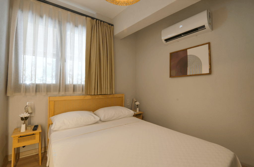 Loris Rooms Urla — 8