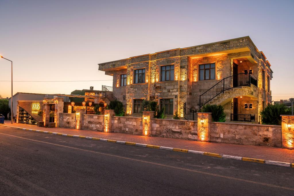 Louis Cappadocia — 9
