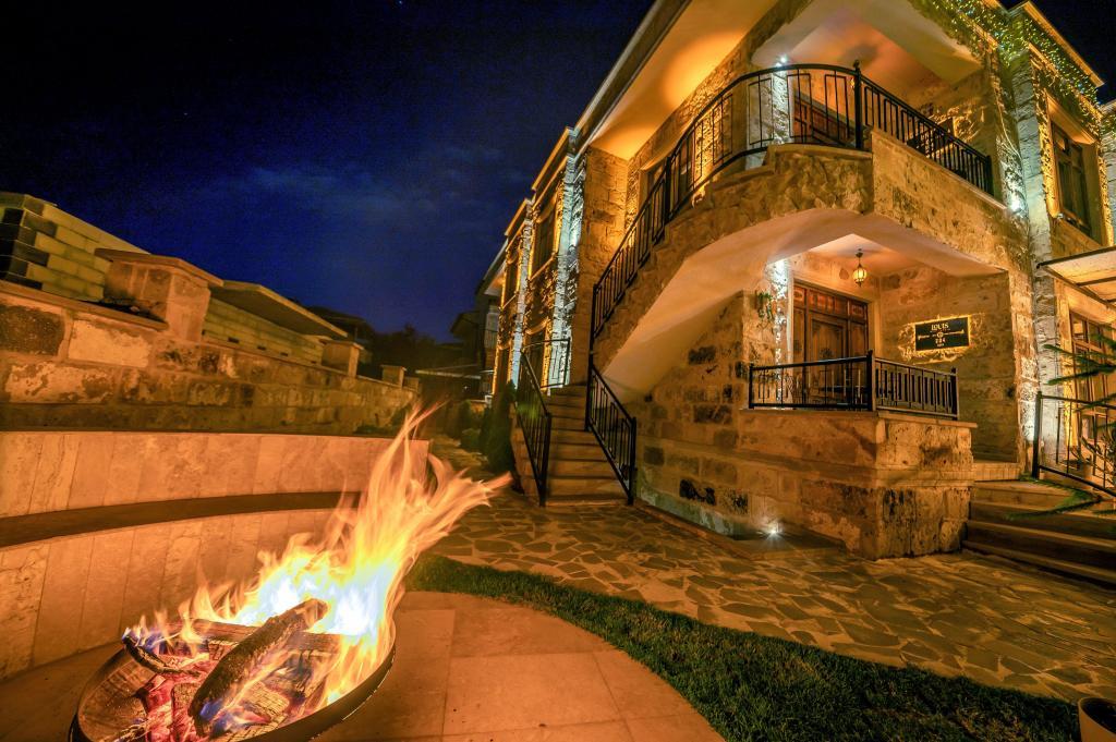 Louis Cappadocia — 10
