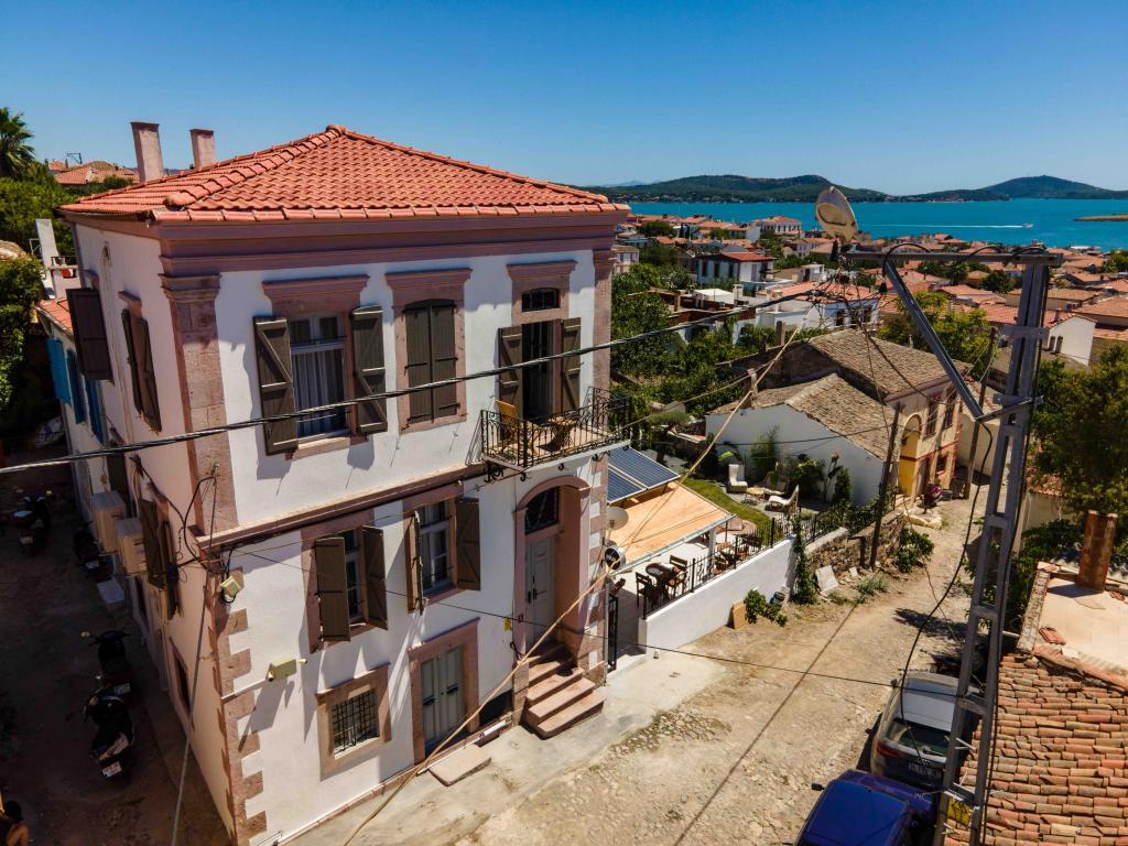 Maja Cunda Otel — 2
