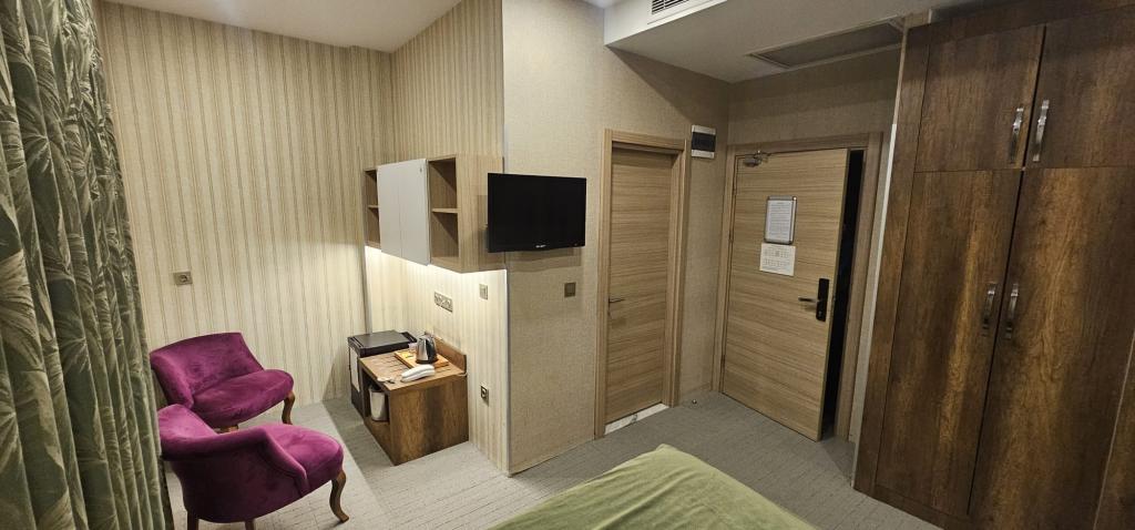 Mardy Suit Hotel — 4