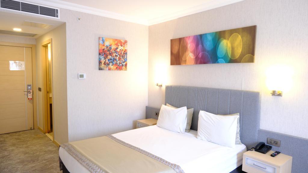 Midas Hotel — 9