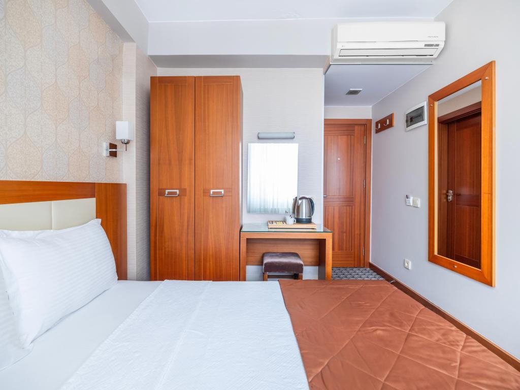Mint Residence — 3