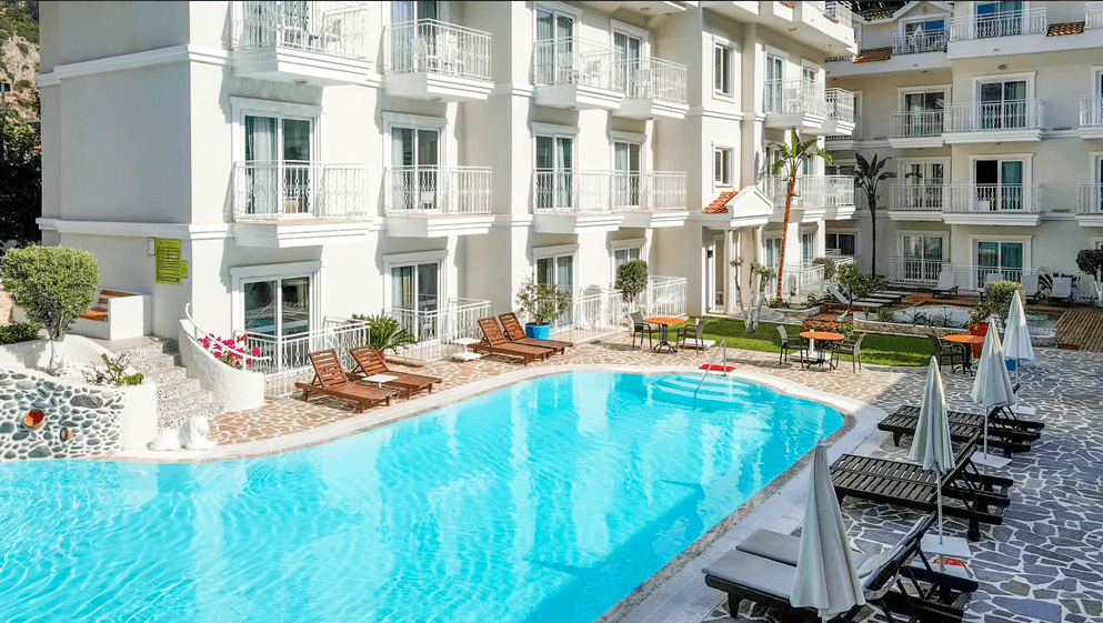 Montebello Deluxe — 4