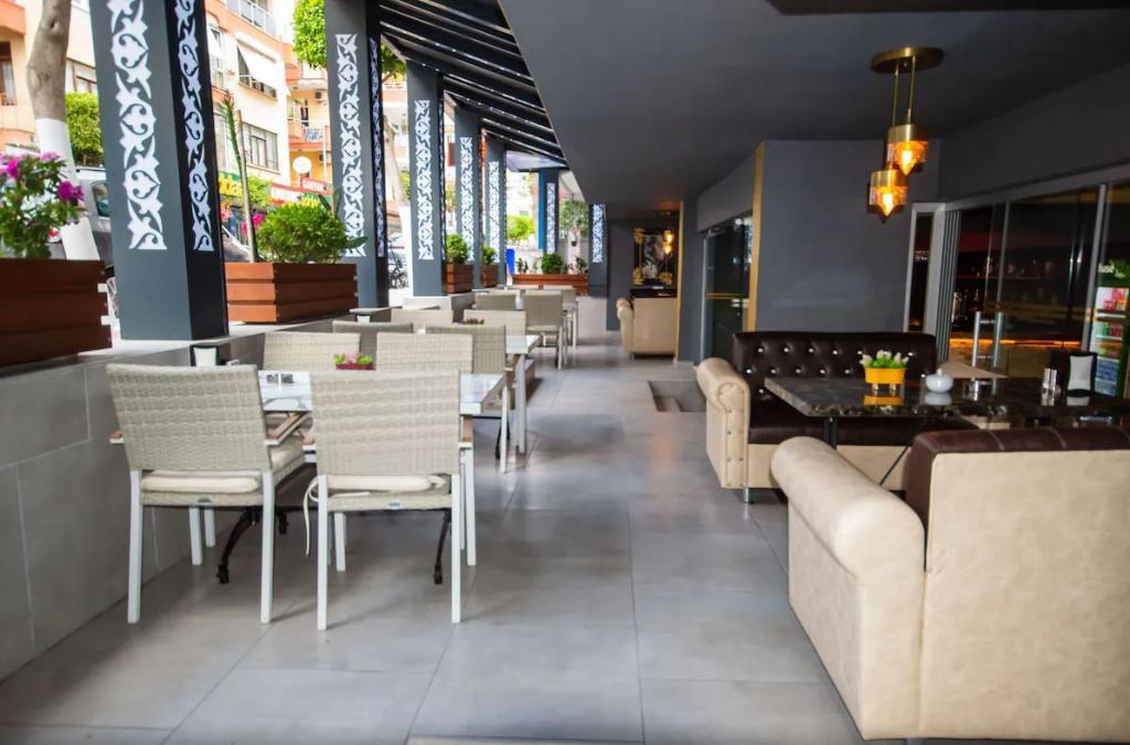 Moonbow Beach Hotel — 8