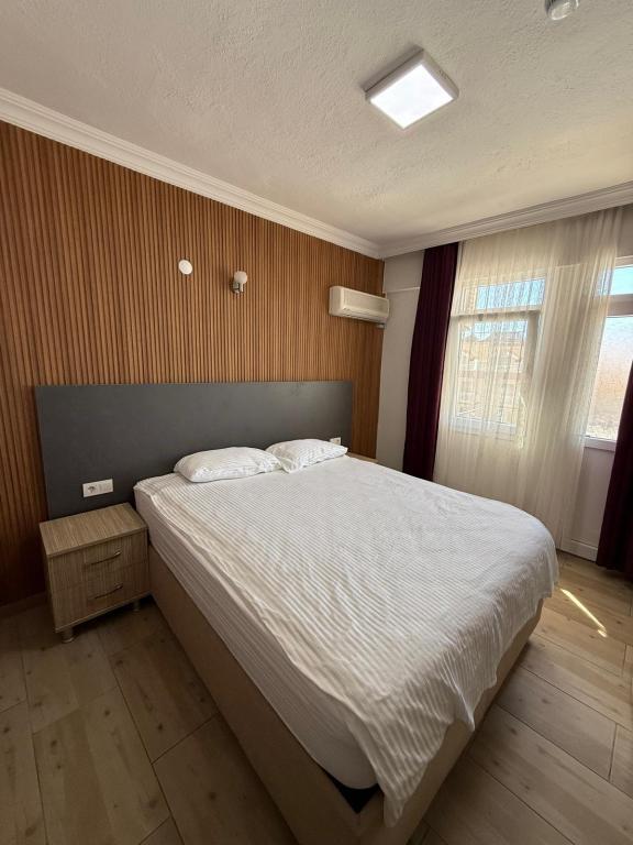 Mut Hotel — 4