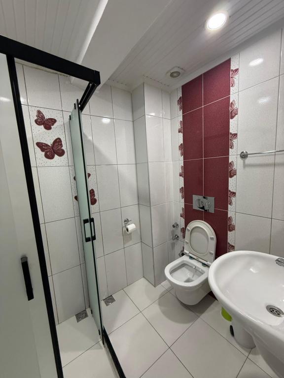 Mut Hotel — 8