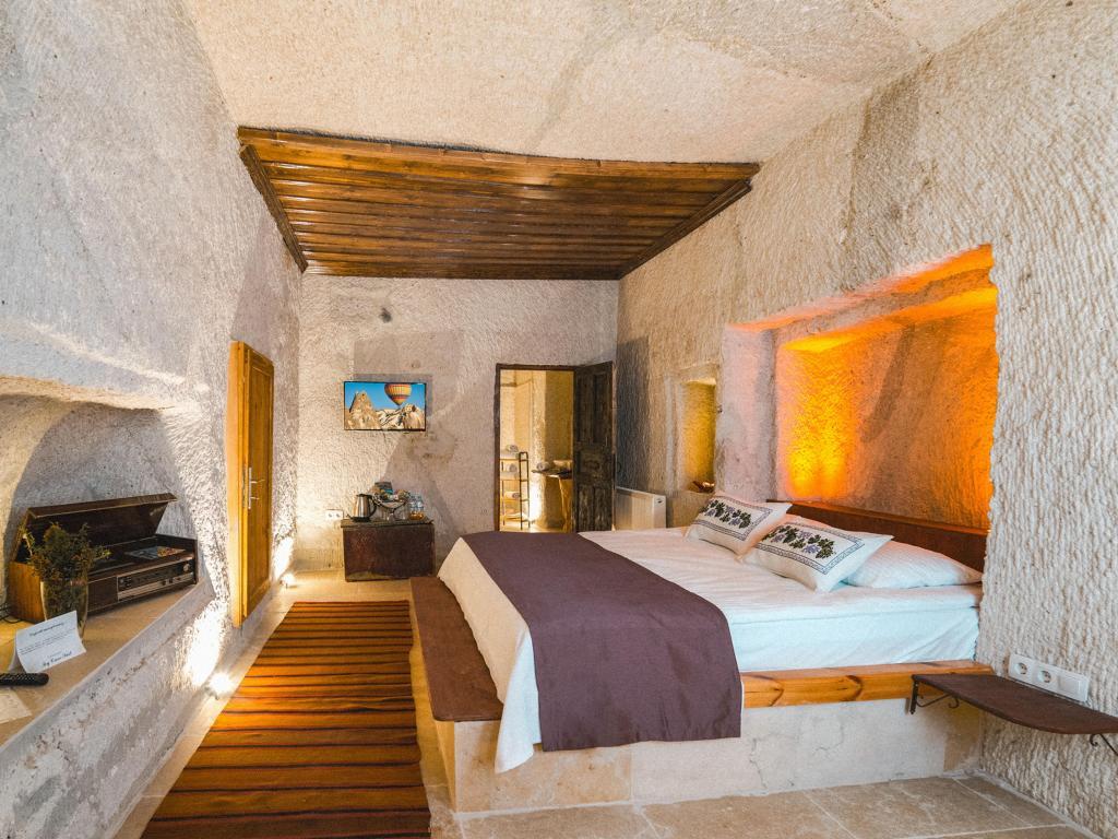 My Cave Suites — 4