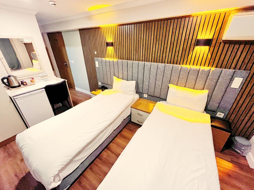 Naila Hotel — 8