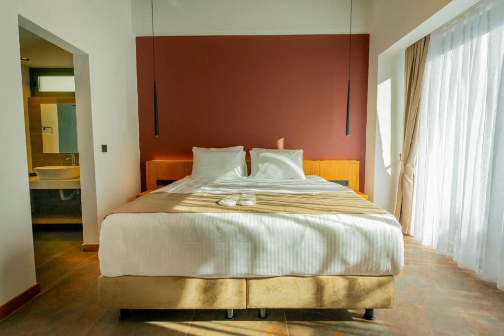 Nakas Hotel — 2