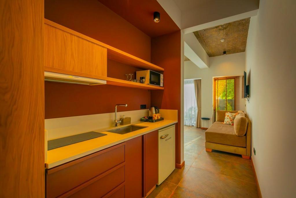 Nakas Hotel — 8