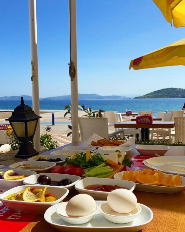 Naz Hotel Yeni Foça — 6