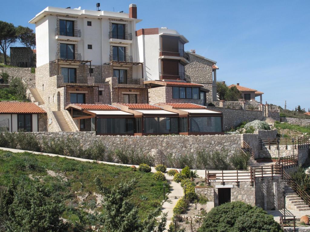 Nergis Otel Karaburun — 2